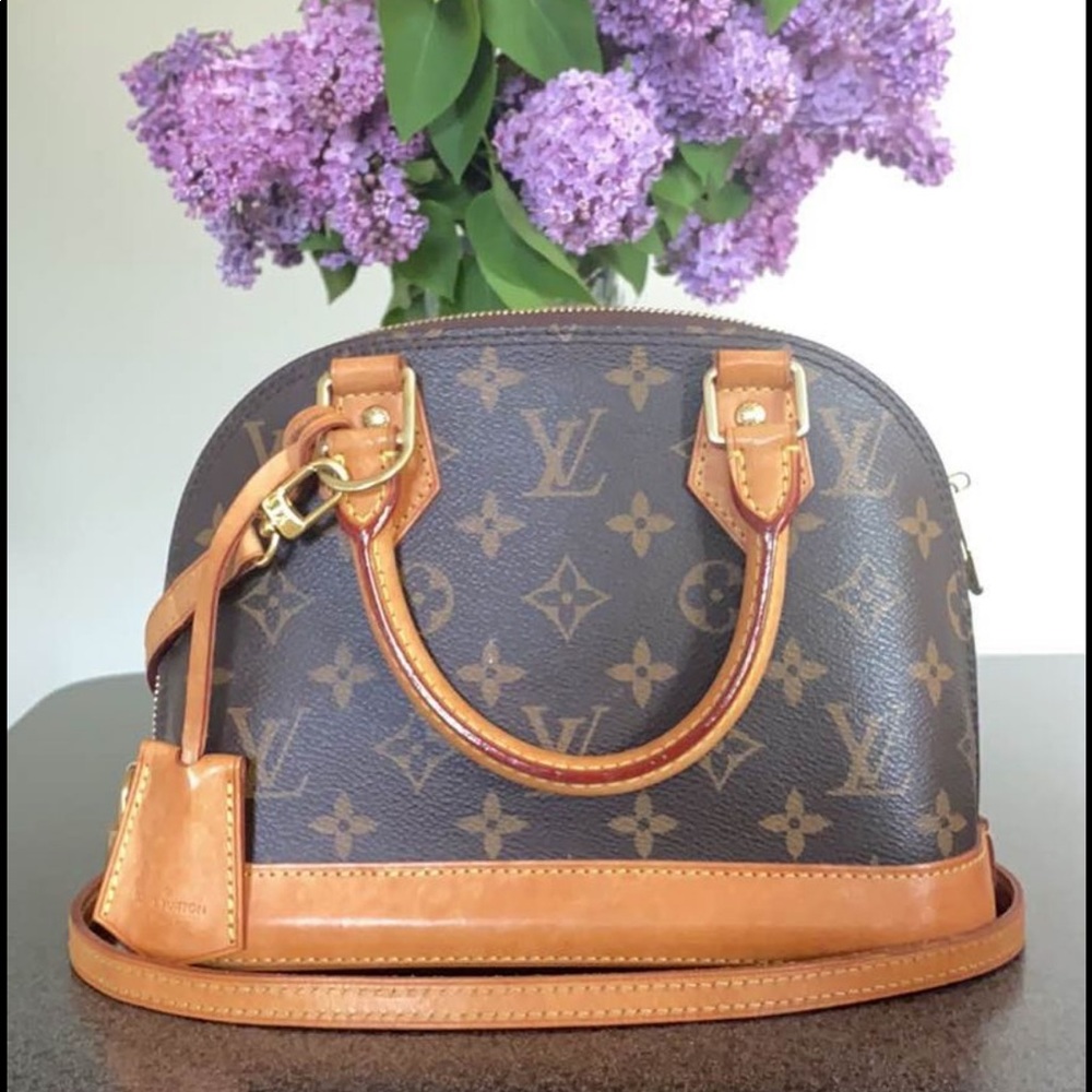 AUTHENTIC Louis Vuitton Purse